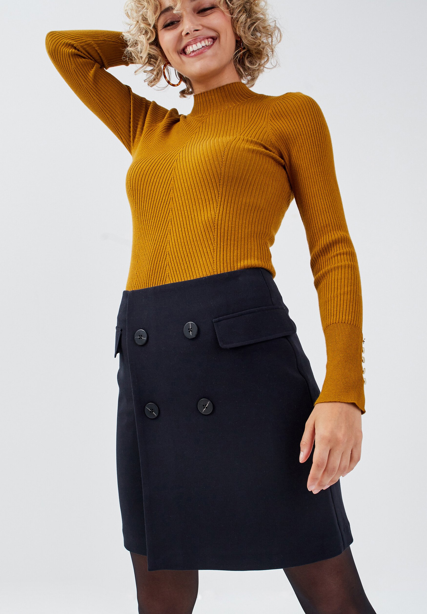 jupe crayon cache cache