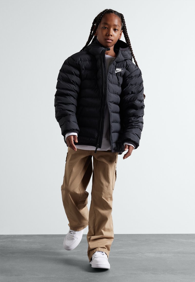 Nike Sportswear UNISEX Winterjacke black/white/schwarz Zalando