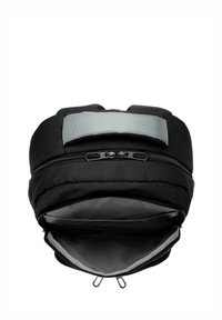 Sac à dos noir avec un dessus arrondi, double fermeture éclair et doublure intérieure grise. Présente un extérieur texturé et une poignée rembourrée.