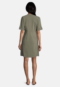 Betty Barclay Skjortklänning - olive