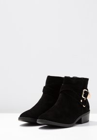River Island Botines bajos - black