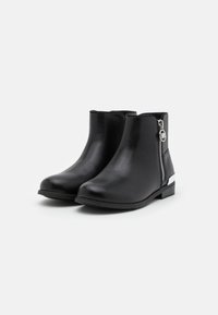 Michael Kors Kids EMMA THEODORA - Stövletter - black