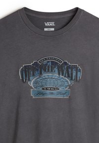 Gray cotton T-shirt featuring a blue graphic design with "OFF THE WALL" text, a globe, and "1966" below, round neckline, and short sleeves.