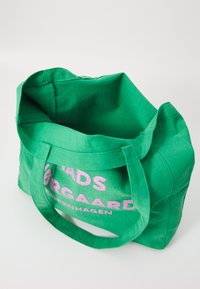 Mads Nørgaard RECYCLED BOUTIQUE ATHENE BAG - Shoppingväska - verdant green
