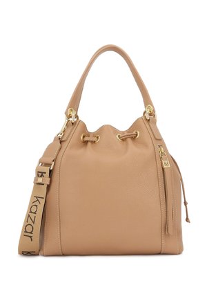 Kožená taška v koňakovej farbe so zlatými kovaniami, horným rúčkou, sťahovacím uzáverom a odnímateľným béžovým pásikom s logom "Kazar".