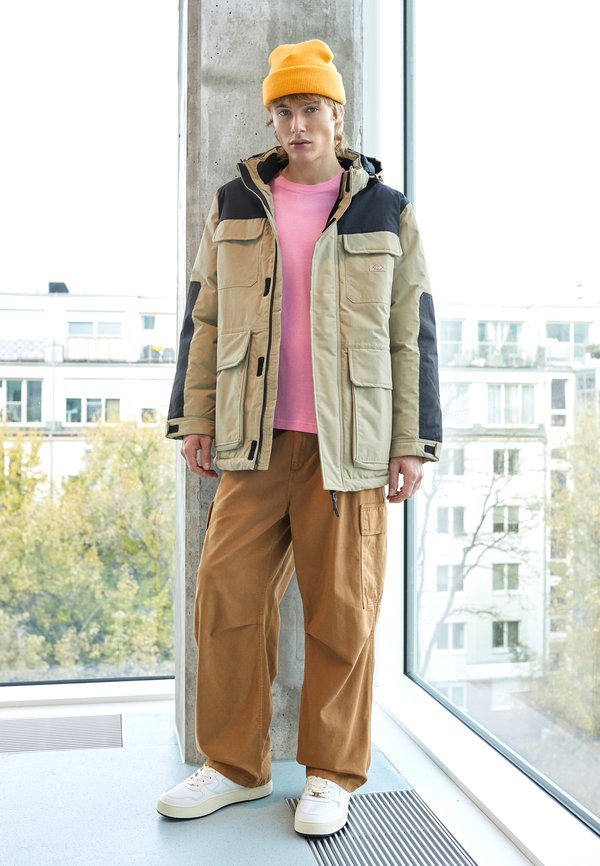 GLACIER VIEW EXPEDITION - Winter jacket - khaki2