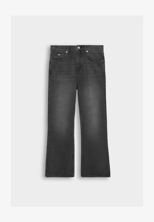 Sorte denim bulede bukser med en falmet finish, der har en frontknaplukning, bæltestropper og to sidelommer.