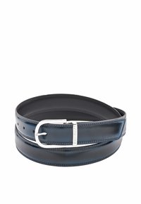 Navyledergürtel mit glatter Oberfläche, silberne Metallschließe mit eingraviertem "DAVIDOFF" und kontrastierender blauer Naht. Mehrere Gürtel-Löcher.