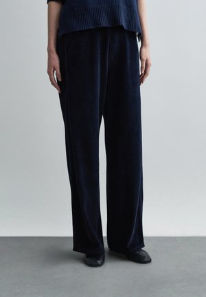 BRYNN DRAWSTRING PANT - Tepláky - notte/navy