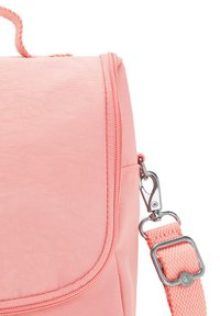 Kipling TO SCHOOL NEW KICHIROU - Bolso de mano - pink candy combo