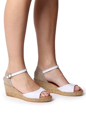 LLIVIA-P - Platform heels - white
