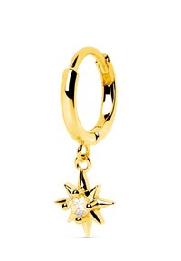 Orecchino a cerchio in oro con pendente a forma di stella e una gemma trasparente al centro. Superficie liscia, finitura lucida e design intricato.