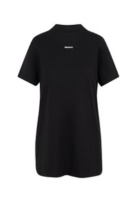 Zwarte katoenen t-shirt met een ronde hals, korte mouwen en een wit logo gedrukt nabij de hals. Soepele textuur, ontspannen pasvorm.