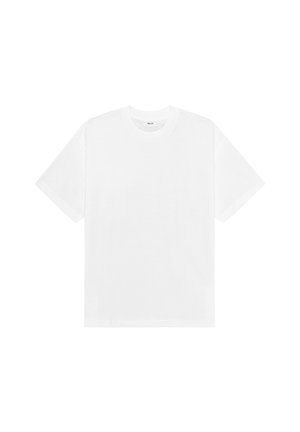 T-shirt bianca liscia a maniche corte con scollo rotondo, vestibilità regolare e senza motivi o loghi visibili.