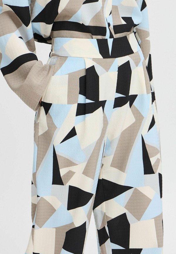 BYFAVIA - Trousers - humus blocks3