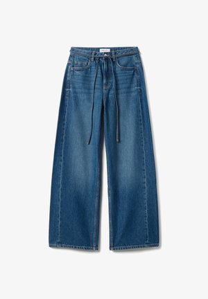 Weit geschnittene blaue Jeans aus Denim mit hoher Taille, ausgestattet mit einem Kordelzugverschluss, zwei Fronttaschen und einer durchgehend verblassten Textur.