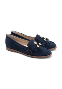 Navy sinisestä mokasta valmistetut loafersit, joissa on pyöreä kärki, koristeelliset tupsut ja kultaiset yksityiskohdat remmissä; matala ruskea kumipohja.