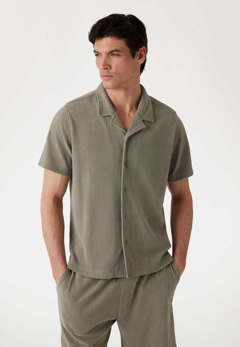 Guess TEXTURÉE - Hemd - vert olive