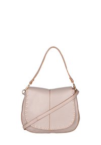 Borsa a tracolla in pelle di un morbido beige, con una forma strutturata, decorata con cuciture a contrasto e una tracolla removibile.