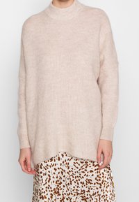 Selected Femme Stickad tröja - beige