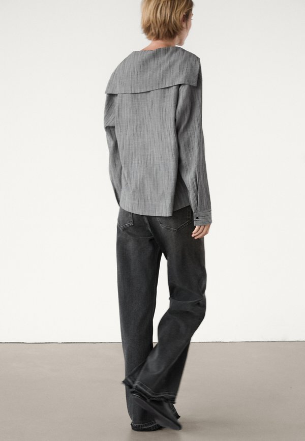 WITH DETAIL - Button-down blouse3