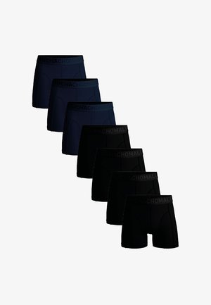 Hét pár férfi alsó nadrág tengerészkék és fekete színben, puha, logós elasztikus derékpánttal és sima, lélegző anyaggal.