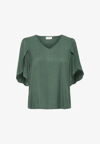 Vybrané, garden topiary