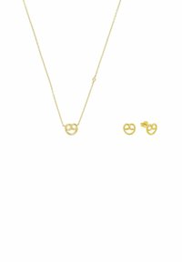 Set di gioielli in tono oro composto da una collana con catena e un pendente a forma di pretzel, accompagnato da orecchini a bottone coordinati. Design semplice e minimalista.