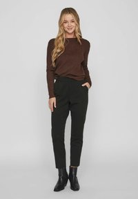 VILA VICOMFY O-NECK  - Stickad tröja - shaved chocolate