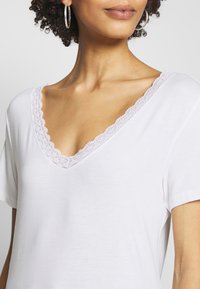 Anna Field T-shirt básica - white