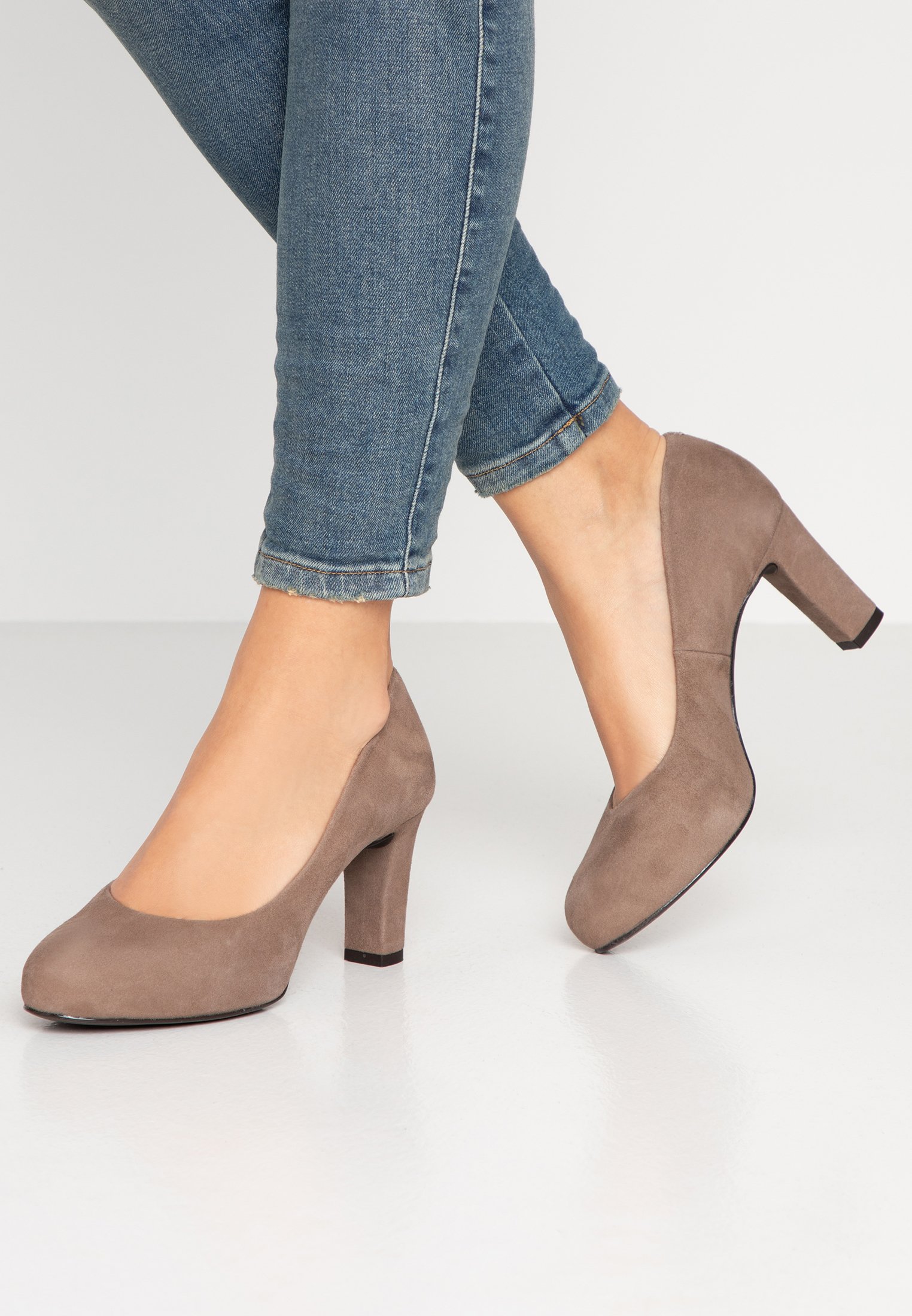 Unisa NUMIS CLASSIC Platåsko taupe Zalando.no Unisa NUMIS CLASSIC Platåsko taupe Zalando.no