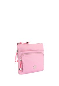 Borsa a tracolla in nylon rosa con due scomparti con zip e dettagli con cordoncino. Presenta una patch con logo e dettagli in metallo.