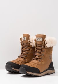 UGG Vinterstövlar - cognac