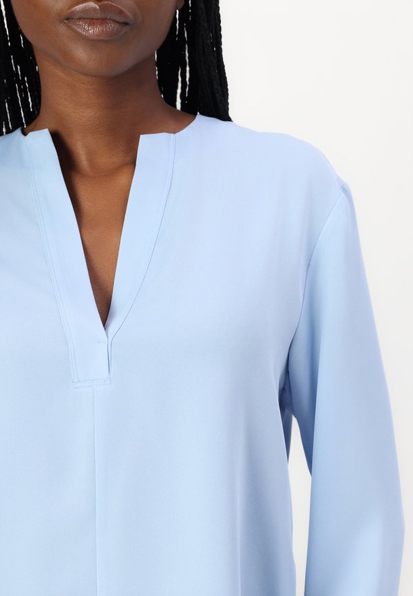 V NECK  - Blouse3