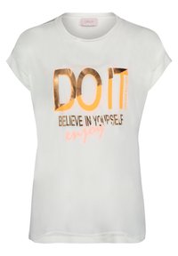 Vit t-shirt med kort ärm och metalliskt guld- och rosa tryck: "GÖR DET TRO PÅ DIG SJÄLV njut" och detaljer. Mjuk tyg, avslappnad passform.