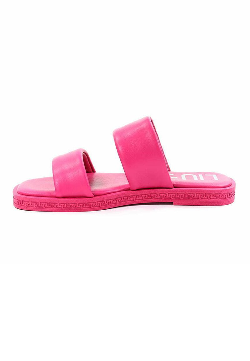 Ciabatte rosa con due ampie fasce piatte, una suola testurizzata e un motivo decorativo in rilievo lungo il bordo. Il nome del marchio è visibile sulla soletta.