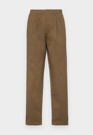 Braune Baumwollhose mit geradem Schnitt, ausgestattet mit einem Knopfverschluss, Gürtelschlaufen und scharfen Falten an der Vorderseite.