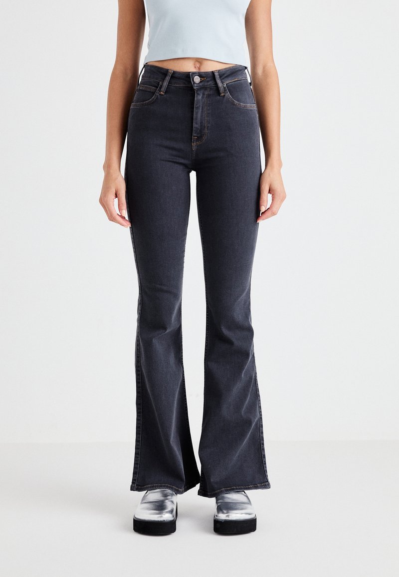 Lee BREESE - Flared jeans - washed black
