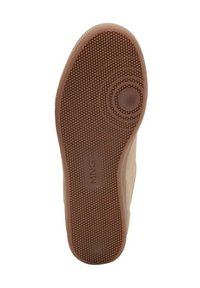 Suola di scarpa in gomma marrone con motivi circolari e testurizzati. Presenta un'impronta circolare e il testo "MING" sul lato.