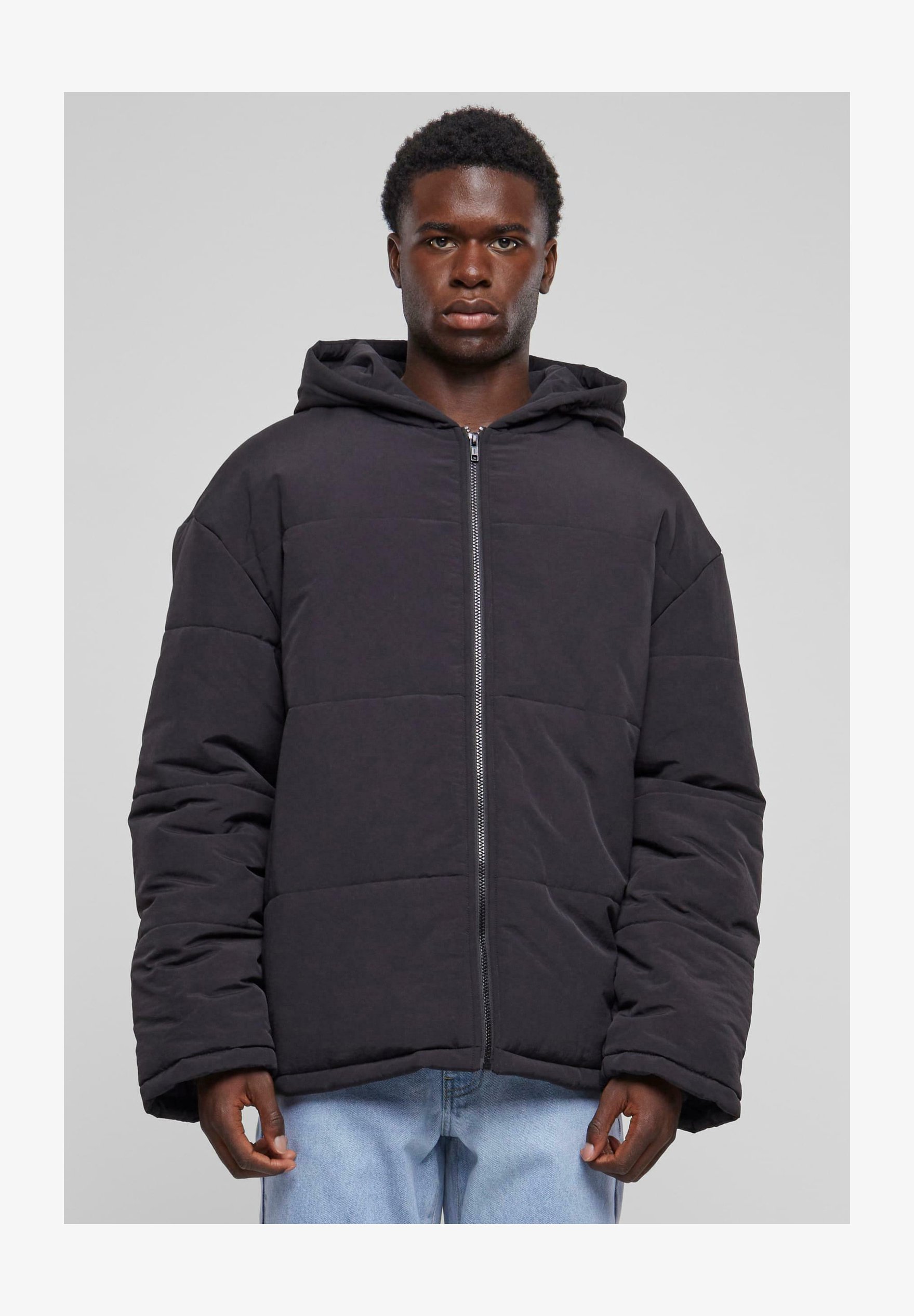 Urban Classics Heavy Hooded Jacket, Giacca Invernale Uomo Con Cappuccio Rimovibile, Oxford Resistente, Tasche 2-in-1, Taglie S-XXL