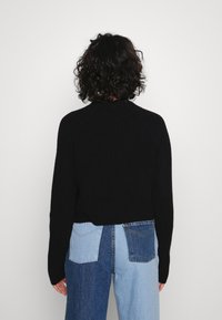 Monki Camisola - black