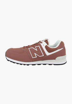 GC 574 - Sneakers laag - washed henna