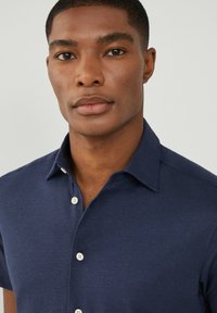 Hackett London Košeľa - navy