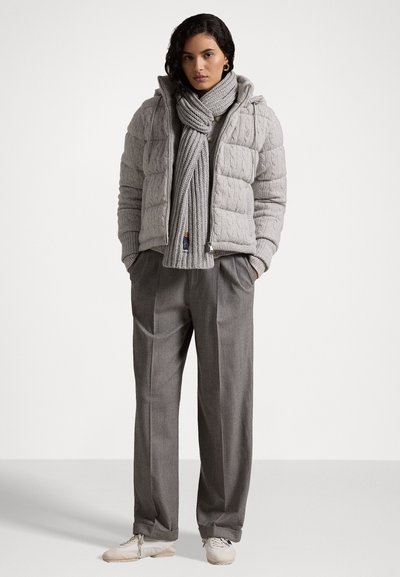 Polo Ralph Lauren CABLE KNIT HOODED DOWN COAT - Páperová bunda - new grey heather