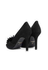 Czarne szpilki zamszowe z zaostrzonym noskiem i kwiatowym zdobieniem z przodu. Wąski szpilka o gładkim wykończeniu. Rozmiar 37.