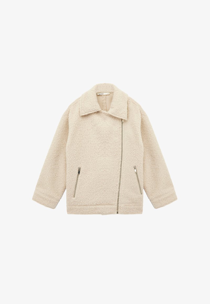 Faux shearling jack in lichtbeige met een opstaande kraag, ritssluiting en twee ritszakken aan de voorkant. Ontspannen pasvorm met lange mouwen.