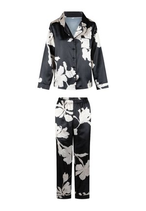 Zwart satijnen pyjama-set met witte bloemenpatronen; lange mouwen, knoopsluiting bovenstuk met zak en broek met elastische tailleband. Zachte textuur.
