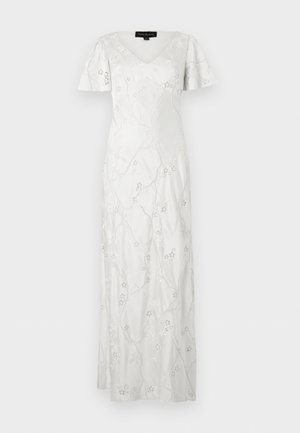 Rochie maxi albă cu mâneci scurte bufante, decolteu în V și broderie florală delicată pe întregul material.