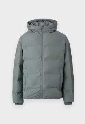 Hall gris puffer jakki kapuutsiga, millel on eesneurm, elastsed mansetid ja õmmeldud tekstuur soojustamiseks. Sile materjal mattpinnaga.