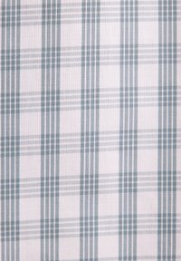 Tessuto di cotone caratterizzato da un motivo a quadri blu e bianchi con linee spesse e sottili, che conferisce un aspetto tessuto e testurizzato.